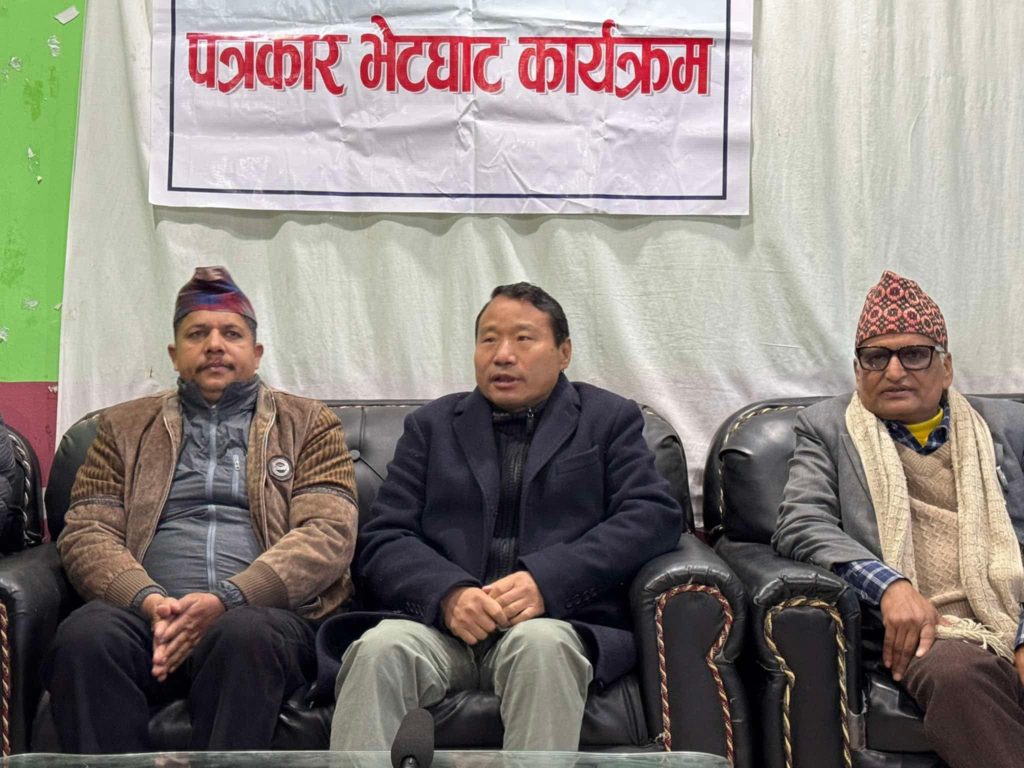 लोकतन्त्रलाइ सर्विसिङ्ग गर्नुपर्छः पुर्व अर्थमन्त्री पुन।