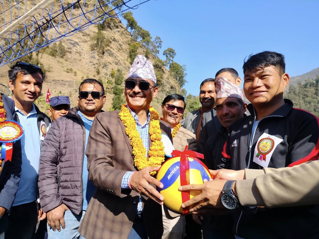 बाग्दुला मच्छि–अर्खा सडक कालोपत्रे गर्ने मन्त्री थापाको प्रतिवद्धता