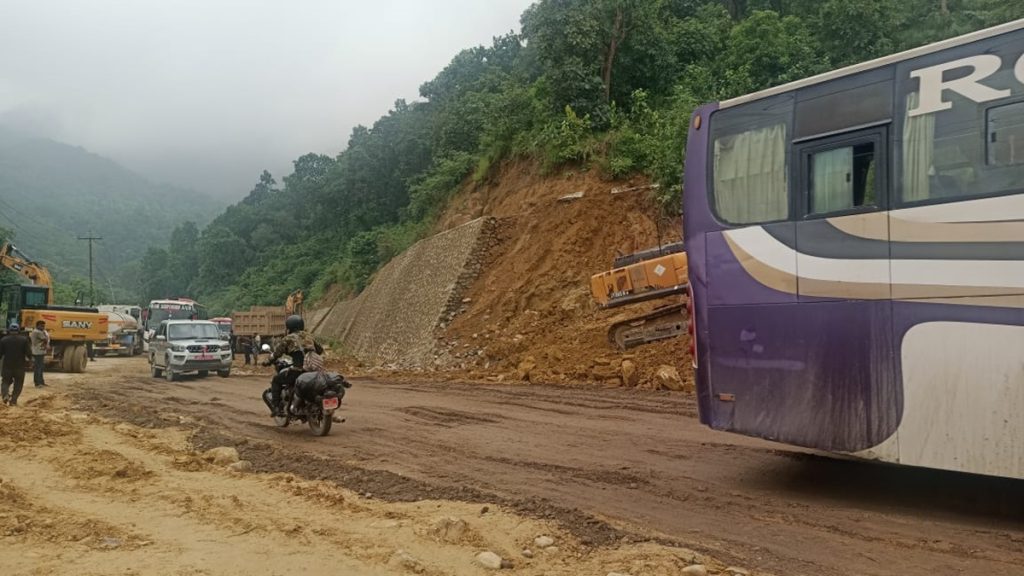 नारायणगढ–बुटवल सड्क : दाउन्नेमा आवागमन बन्द गरेर काम गरिने