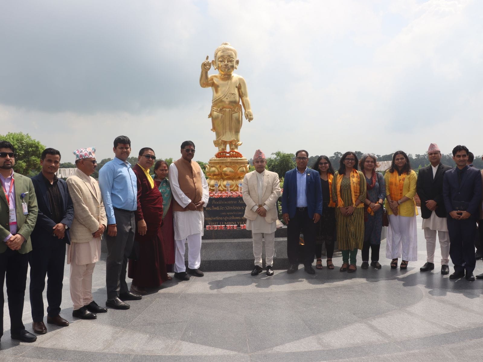 लुम्बिनी भ्रमणमा भारतीय प्रधानन्यायाधीश