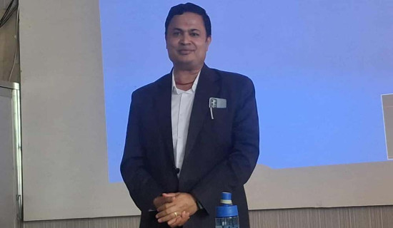 जलवायु परिवर्तनको सजाय मुस्ताङले भोग्दैछ : अध्यक्ष लालचन