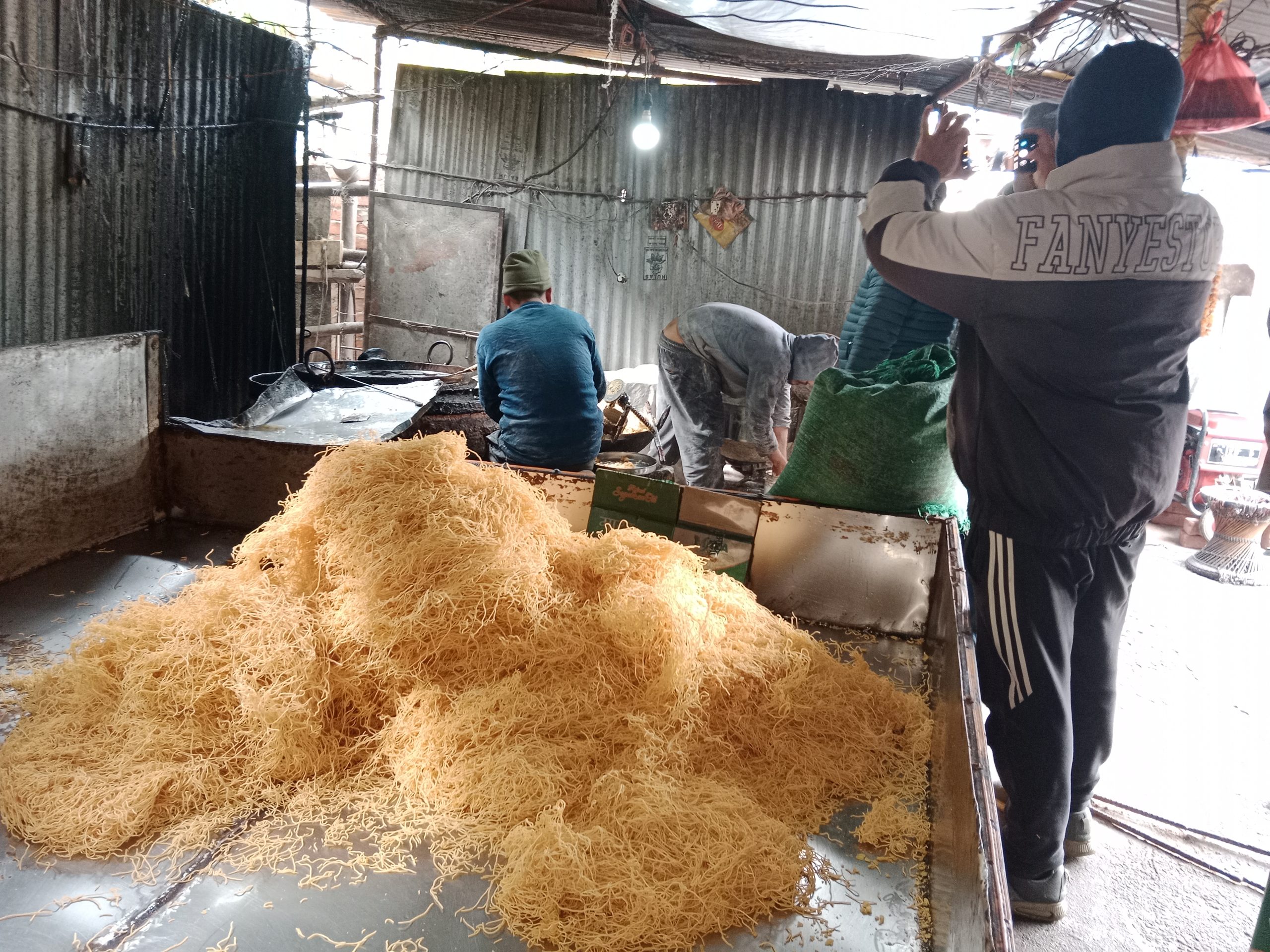 प्युठानका स्थानिय उधोगहरुको उत्पादन र बजार अवस्थाबारे स्थलगत अनुगमन