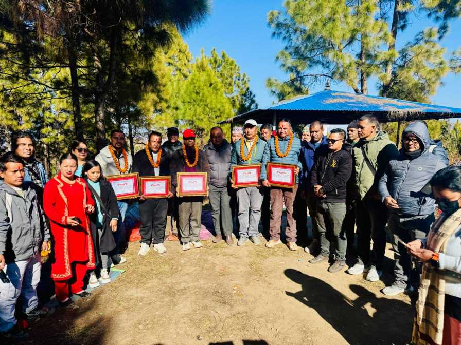 राष्ट्रिय लोक तथा दोहोरी गीत प्रतिष्ठान जिल्ला शाखा प्यूठानको बैठक पर्यटकिय स्थल मल्लरानीमा सम्पन्न