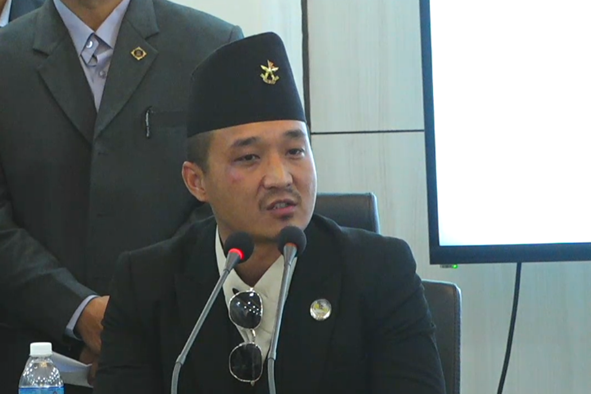 ओली र लेखकको पक्राउ प्रतिशोध होइन, न्यायको सुरुआत होः गृहमन्त्री गुरुङ