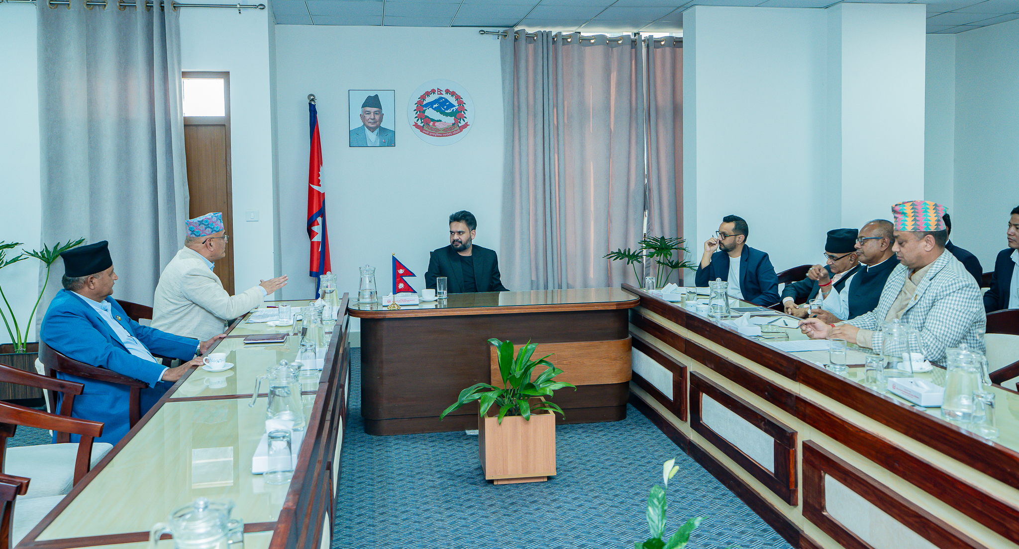 सङ्घीयता कार्यान्वयनका जटिलता सुल्झाउन प्रधानमन्त्री शाहद्वारा मुख्यमन्त्रीहरूसँग छलफल