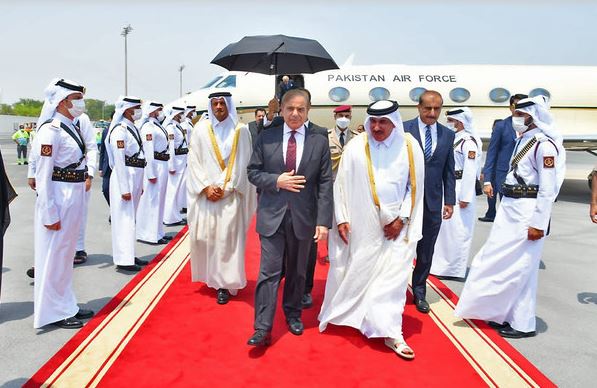अमेरिका–इरान वार्ताको पहलका लागि पाकिस्तानी प्रधानमन्त्री कतारमा